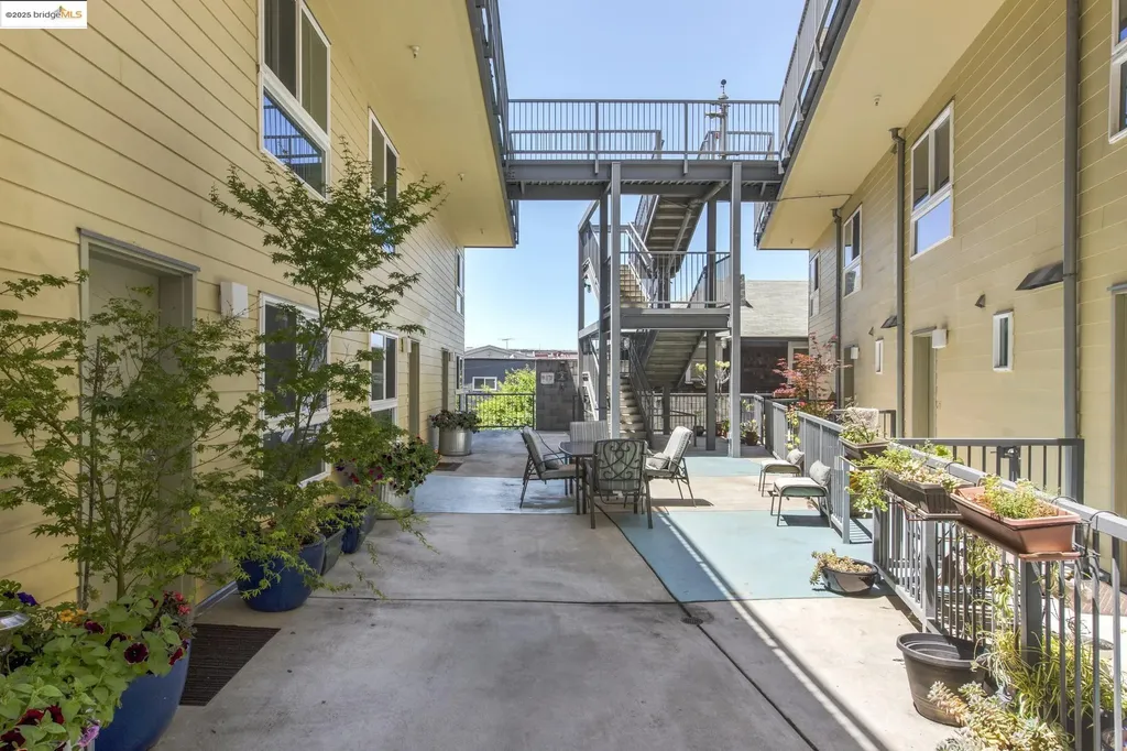 485 Macarthur Boulevard Oakland CA 94609
