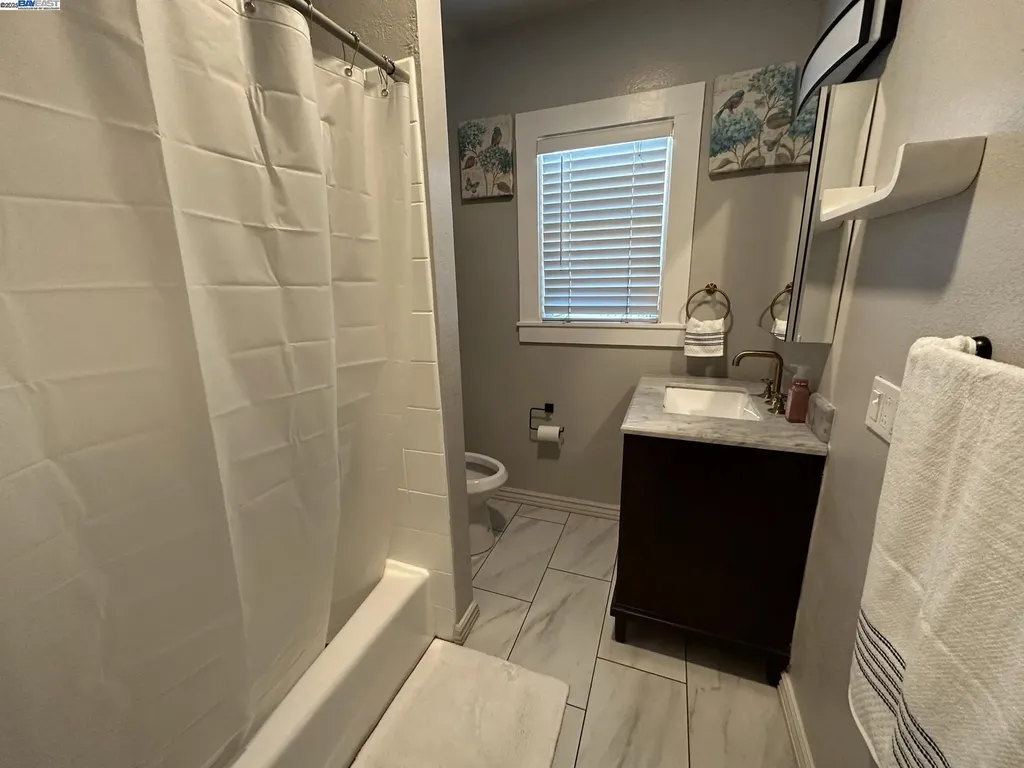 4239 Quigley Place Oakland CA 94619