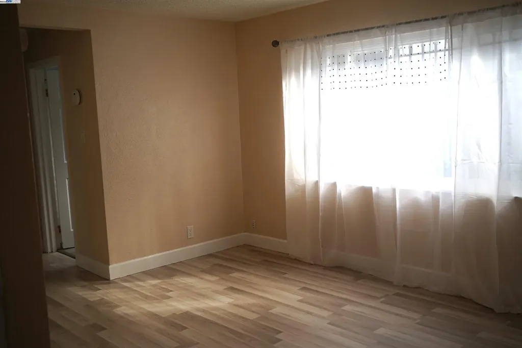 10600 Pippin Street Oakland CA 94603