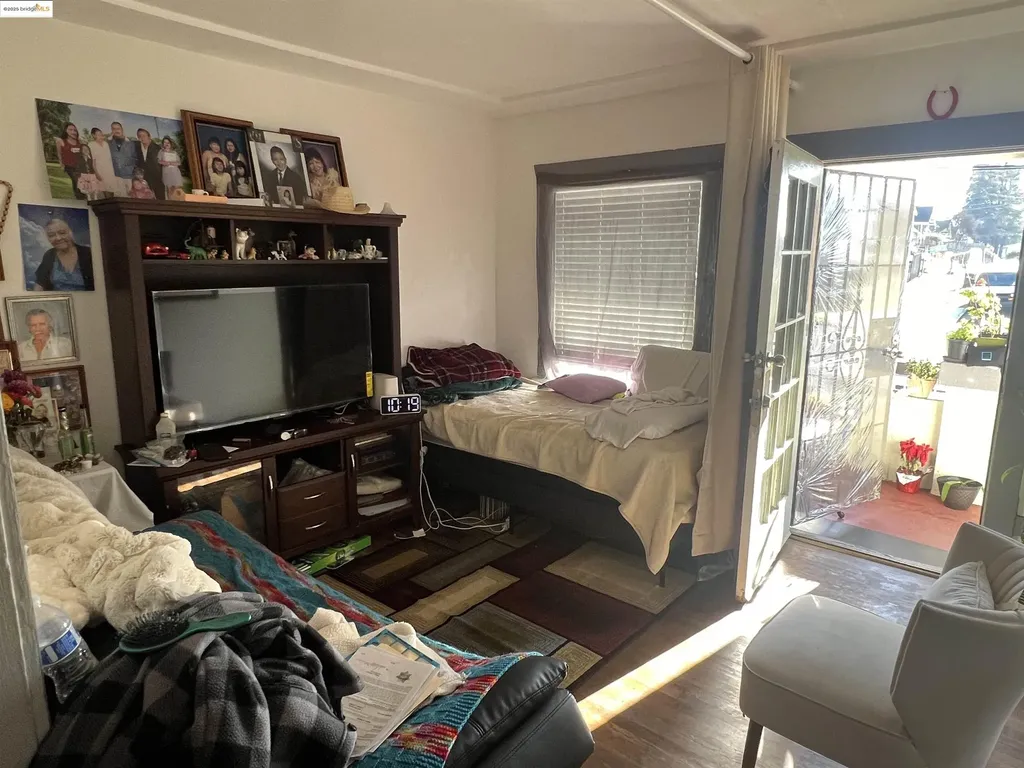 1993 38th Avenue Oakland CA 94601