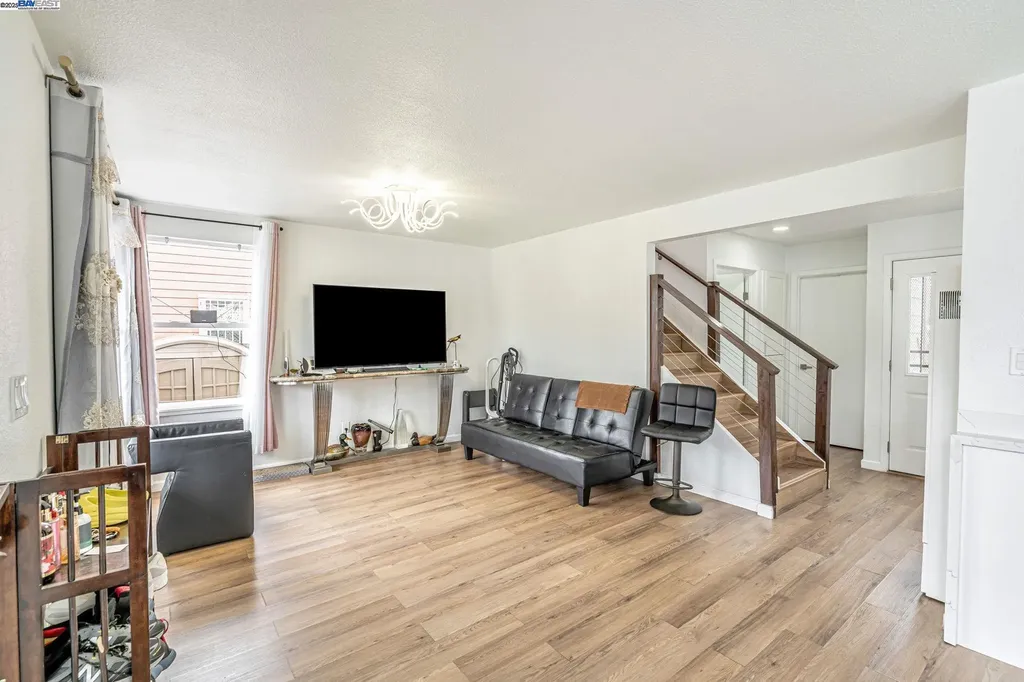 10468 West Court Oakland CA 94603