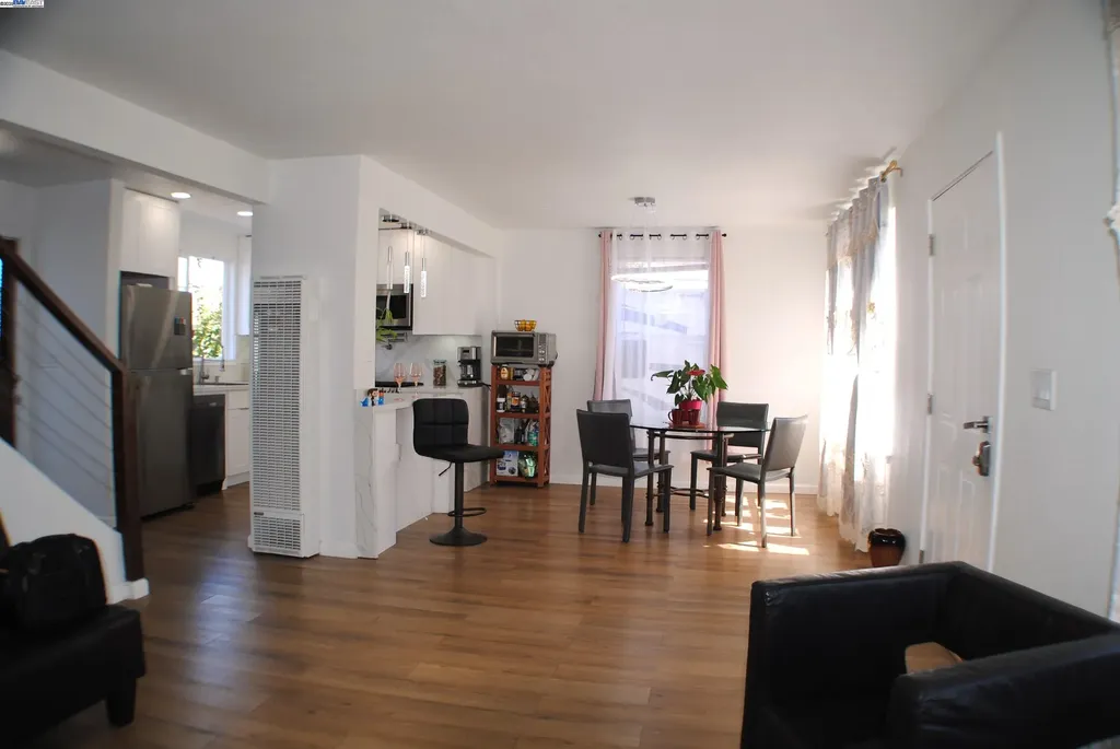 10468 West Court Oakland CA 94603