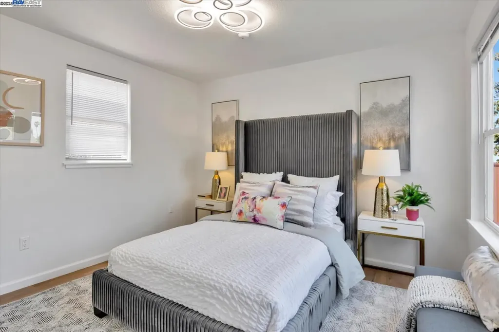 10468 West Court Oakland CA 94603