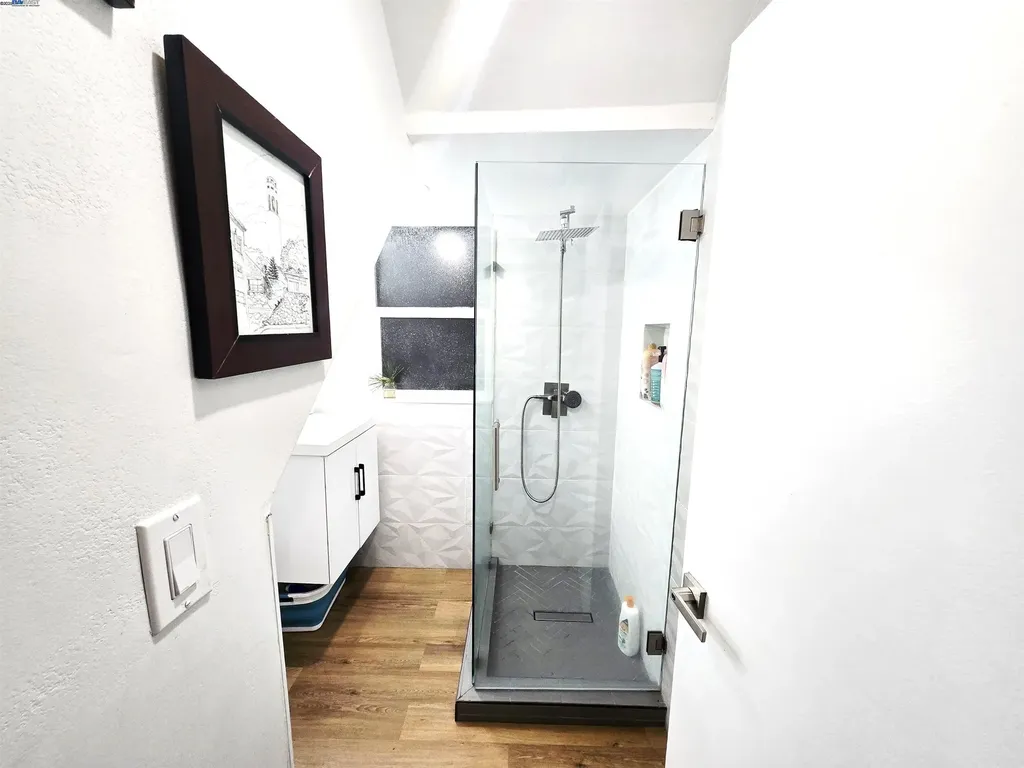 10468 West Court Oakland CA 94603