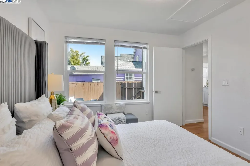 10468 West Court Oakland CA 94603