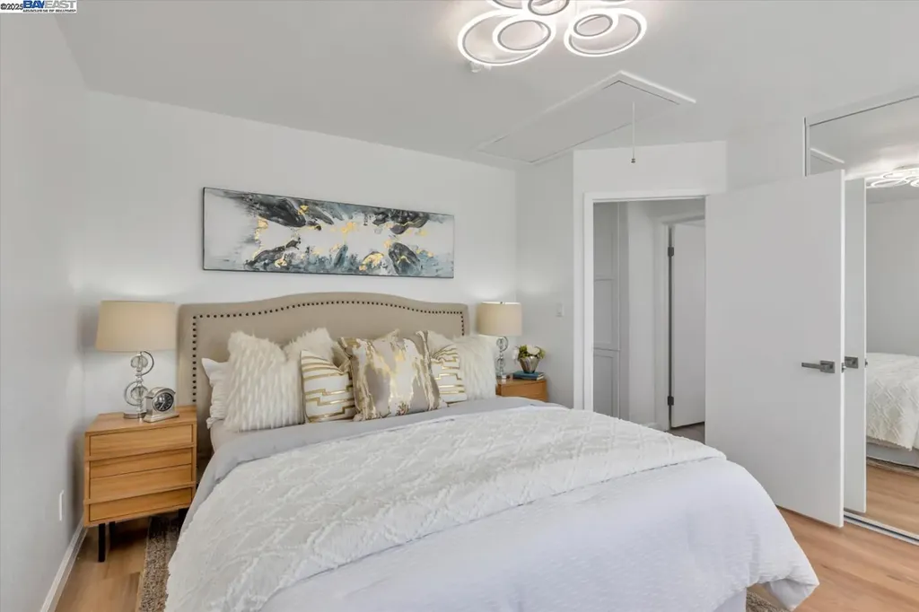 10468 West Court Oakland CA 94603