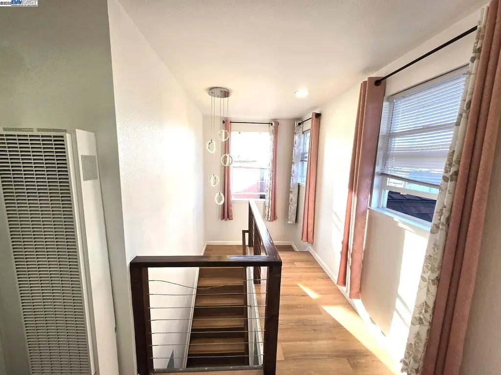 10468 West Court Oakland CA 94603