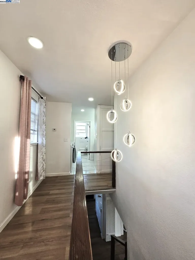 10468 West Court Oakland CA 94603