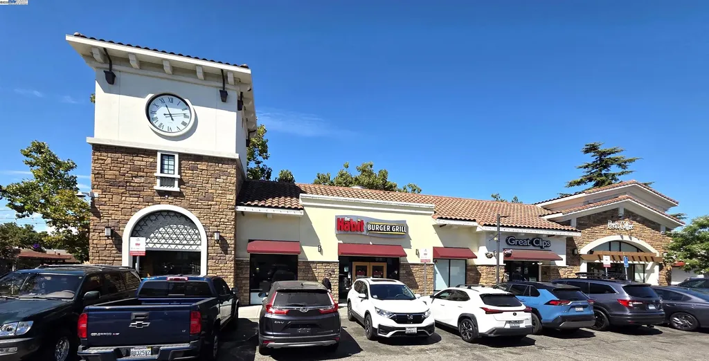 10468 West Court Oakland CA 94603