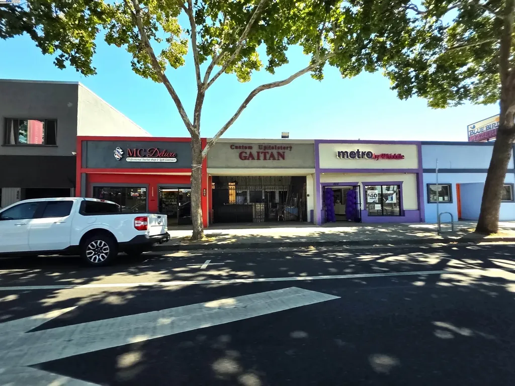 10468 West Court Oakland CA 94603