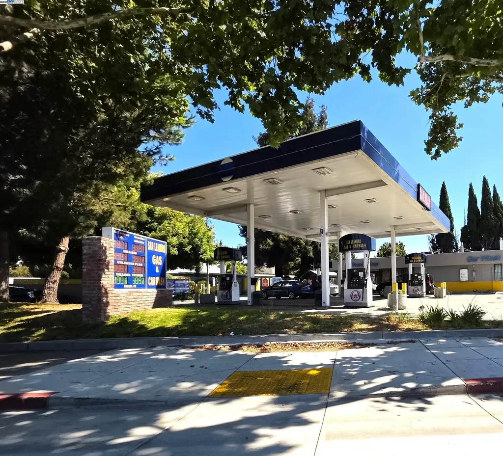 10468 West Court Oakland CA 94603