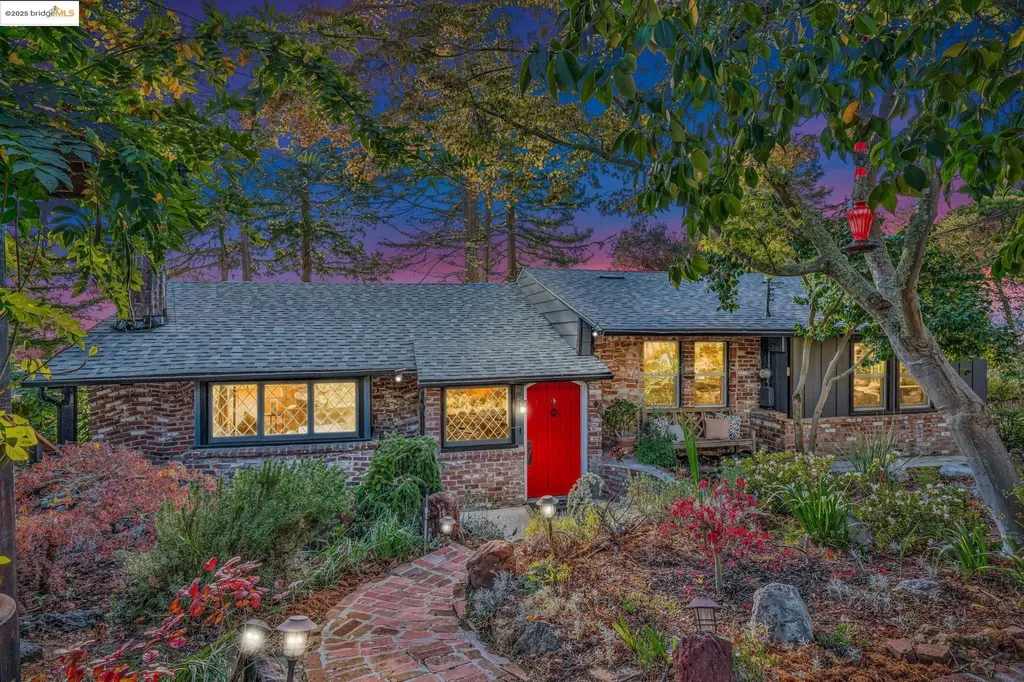 Oakland CA, 6141 Merriewood Drive