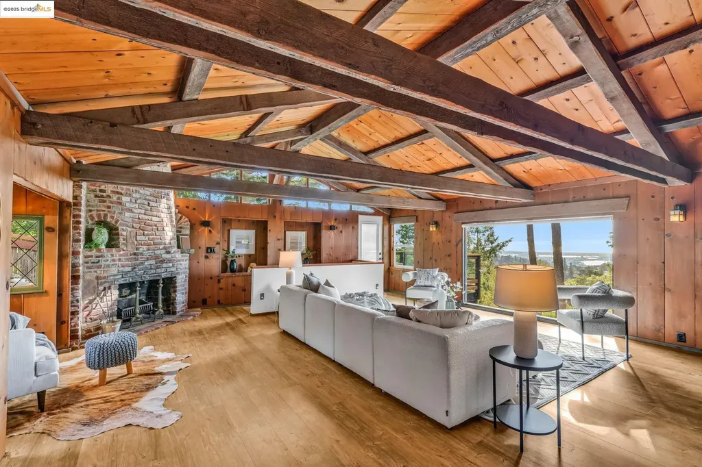 6141 Merriewood Drive Oakland CA 94611