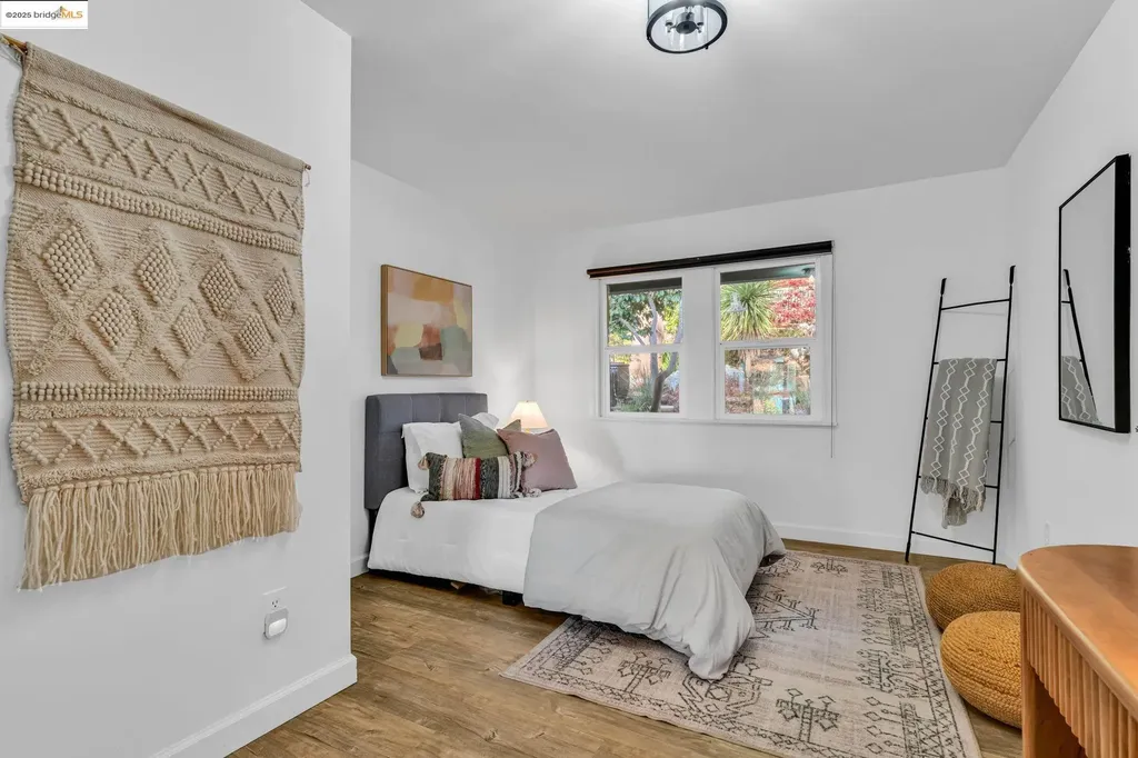 6141 Merriewood Drive Oakland CA 94611