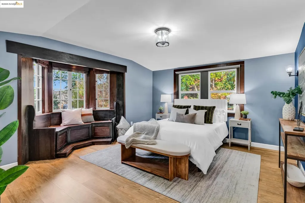 6141 Merriewood Drive Oakland CA 94611