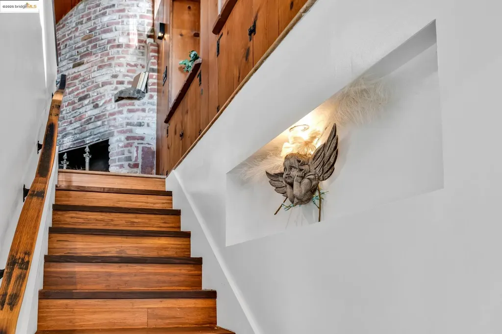 6141 Merriewood Drive Oakland CA 94611