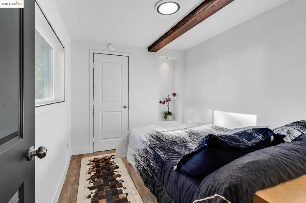 6141 Merriewood Drive Oakland CA 94611