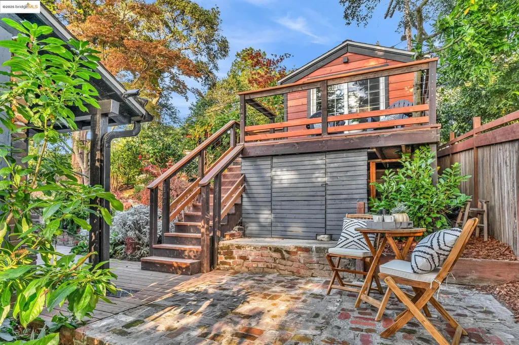 6141 Merriewood Drive Oakland CA 94611