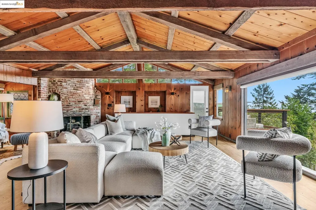 6141 Merriewood Drive Oakland CA 94611