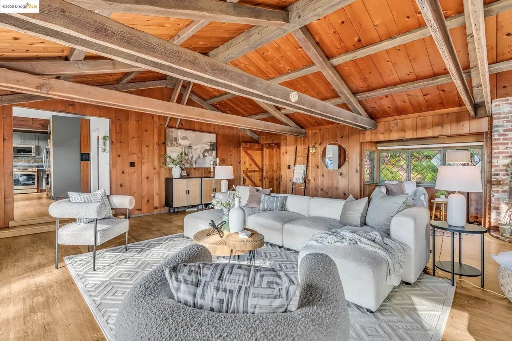 6141 Merriewood Drive Oakland CA 94611