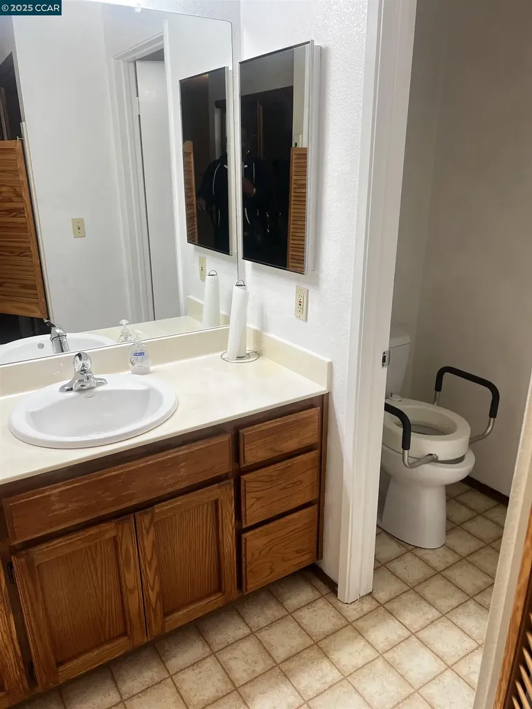 309 Devonwood Hercules CA 94547