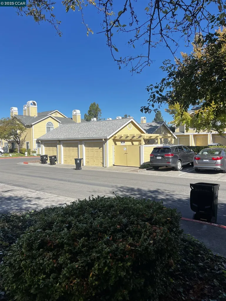 309 Devonwood Hercules CA 94547