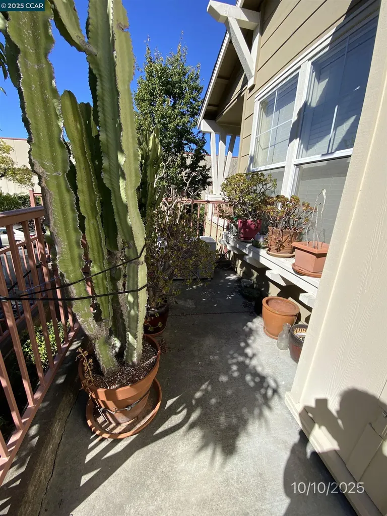 1622 Tucker Street Oakland CA 94603