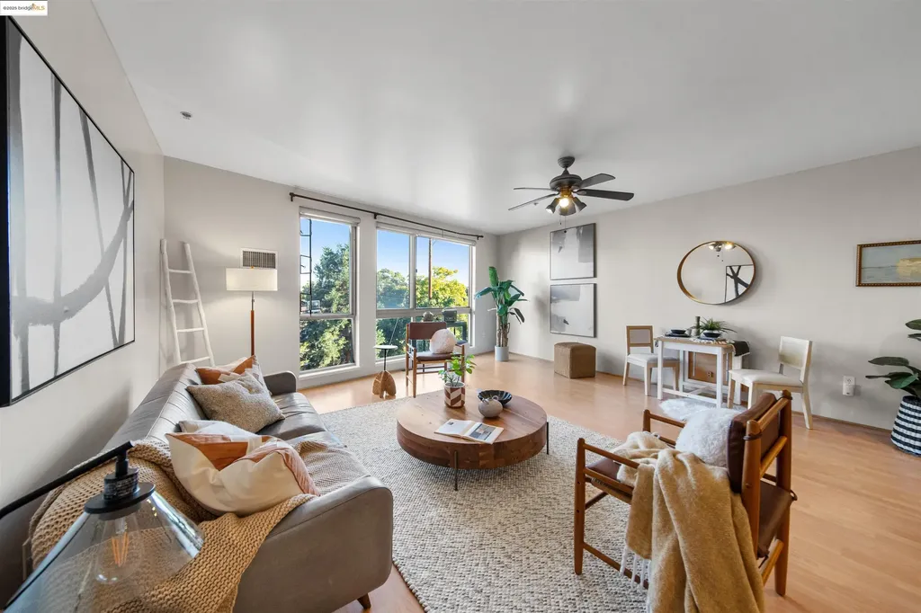 1201 Pine Street Oakland CA 94607