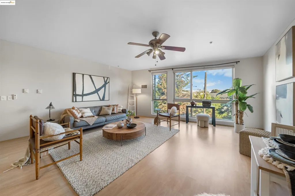 1201 Pine Street Oakland CA 94607