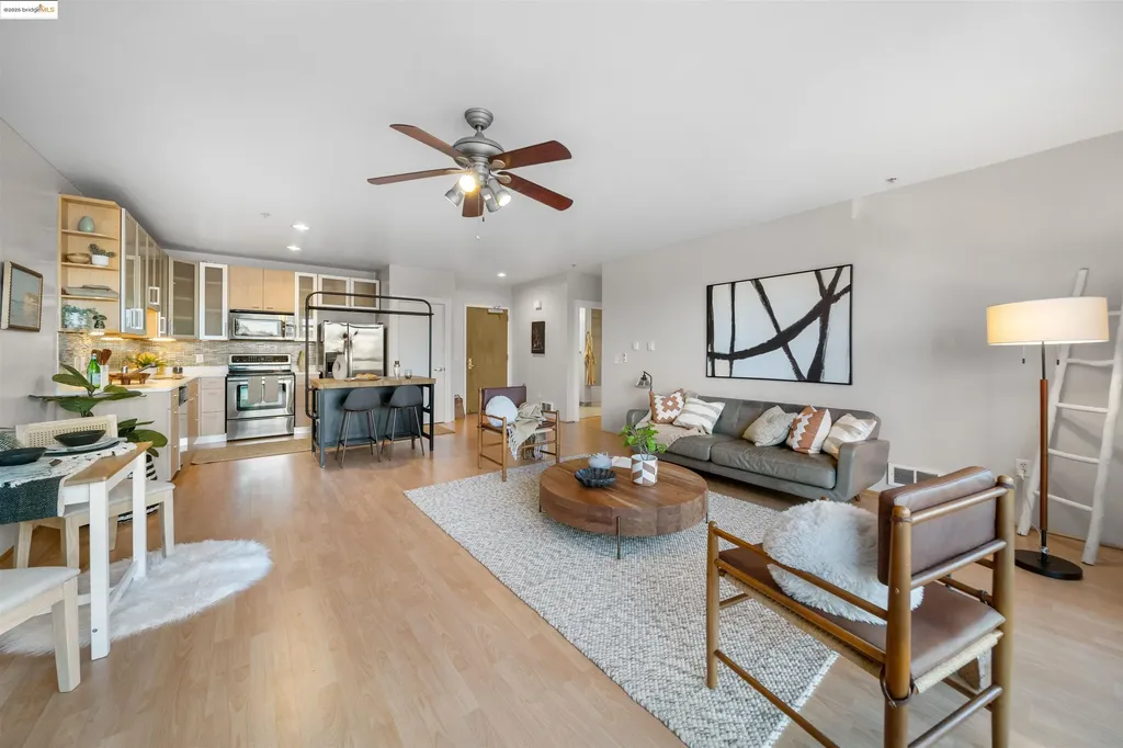 1201 Pine Street Oakland CA 94607