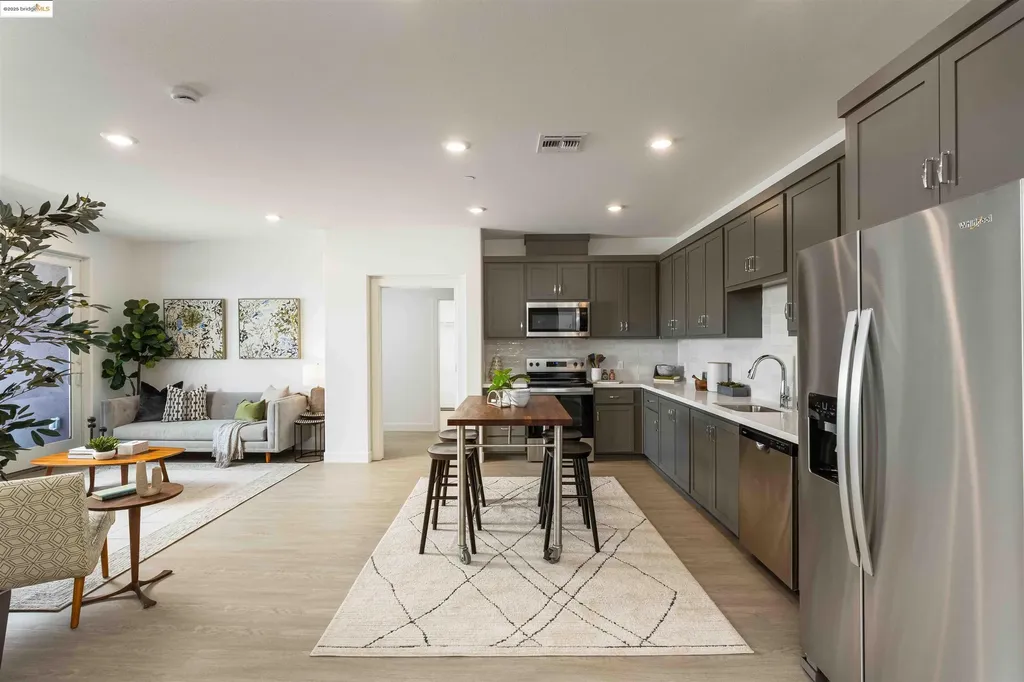 500 Somi Court Hayward CA 94544