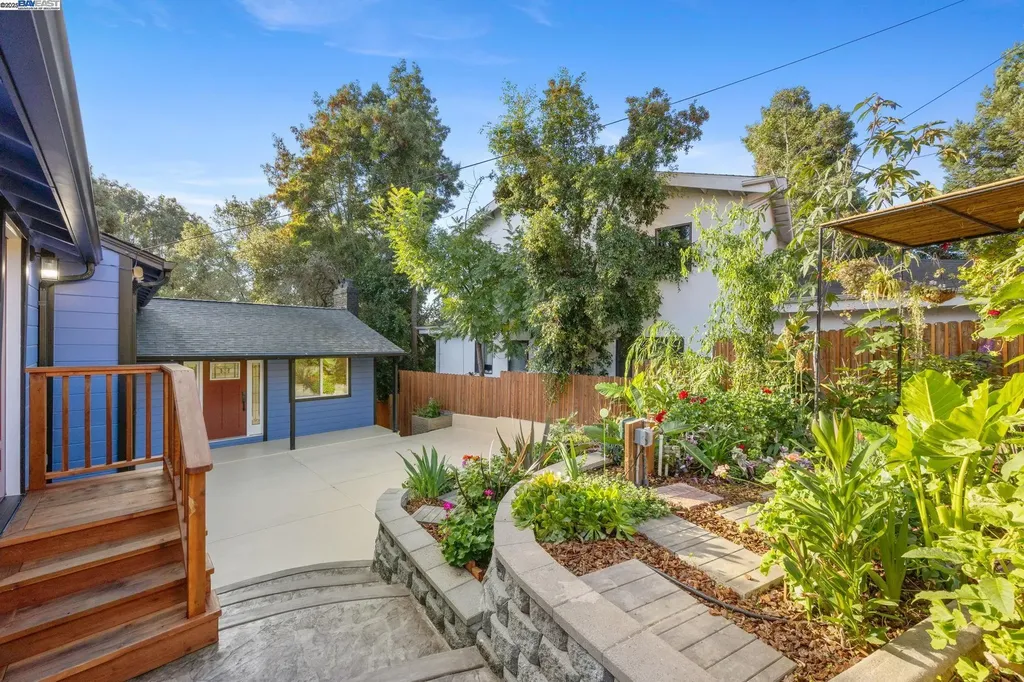 3449 Encina Way Oakland CA 94605