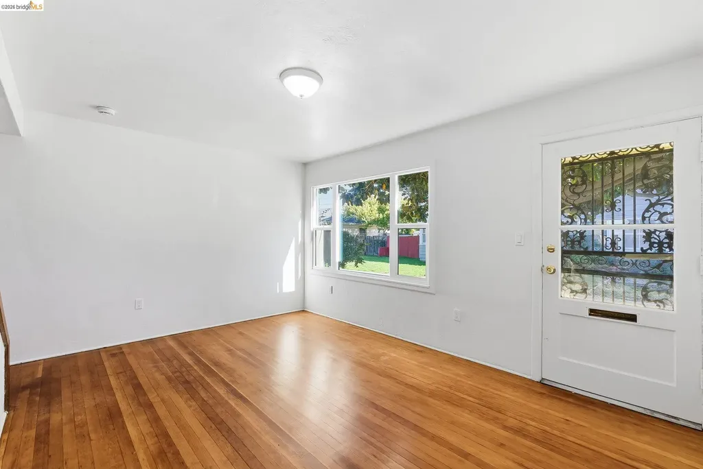 109 Cypress Street Alameda CA 94501