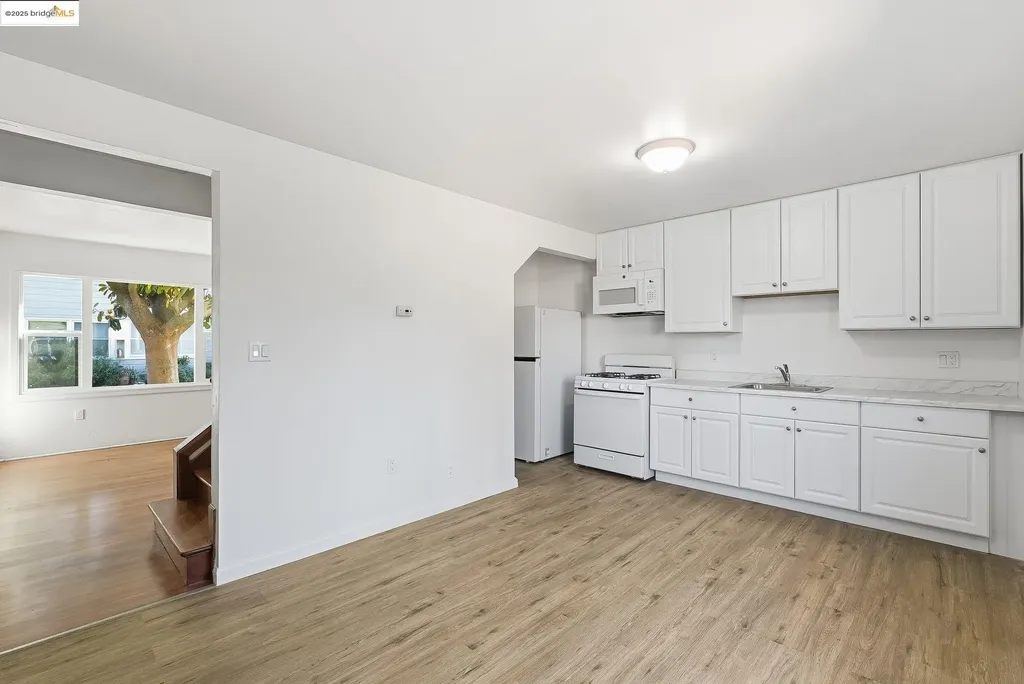 109 Cypress Street Alameda CA 94501