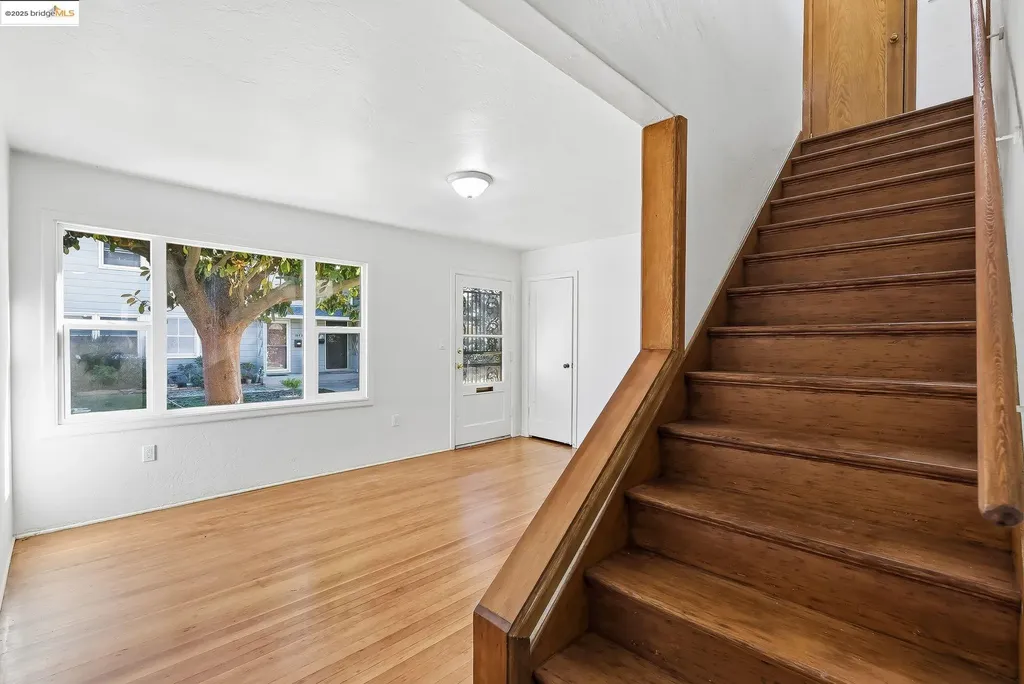 109 Cypress Street Alameda CA 94501