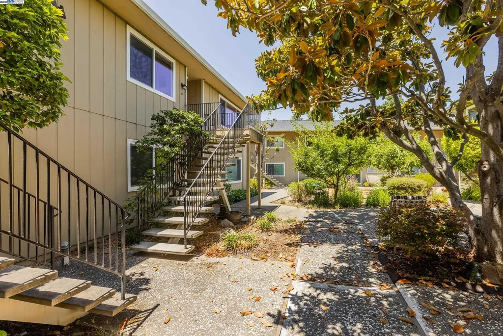 1965 Ascot Drive Moraga CA 94556