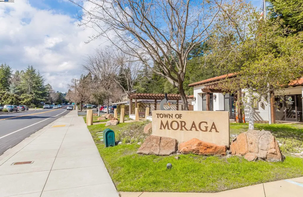 1965 Ascot Drive Moraga CA 94556