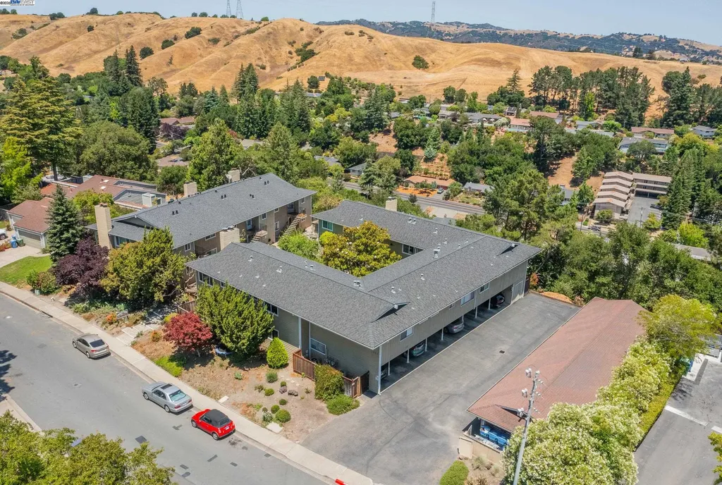 1965 Ascot Drive Moraga CA 94556