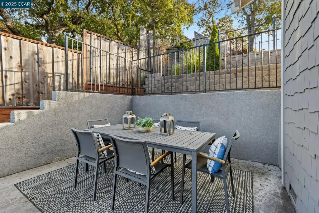 961 Oak View Circle Lafayette CA 94549