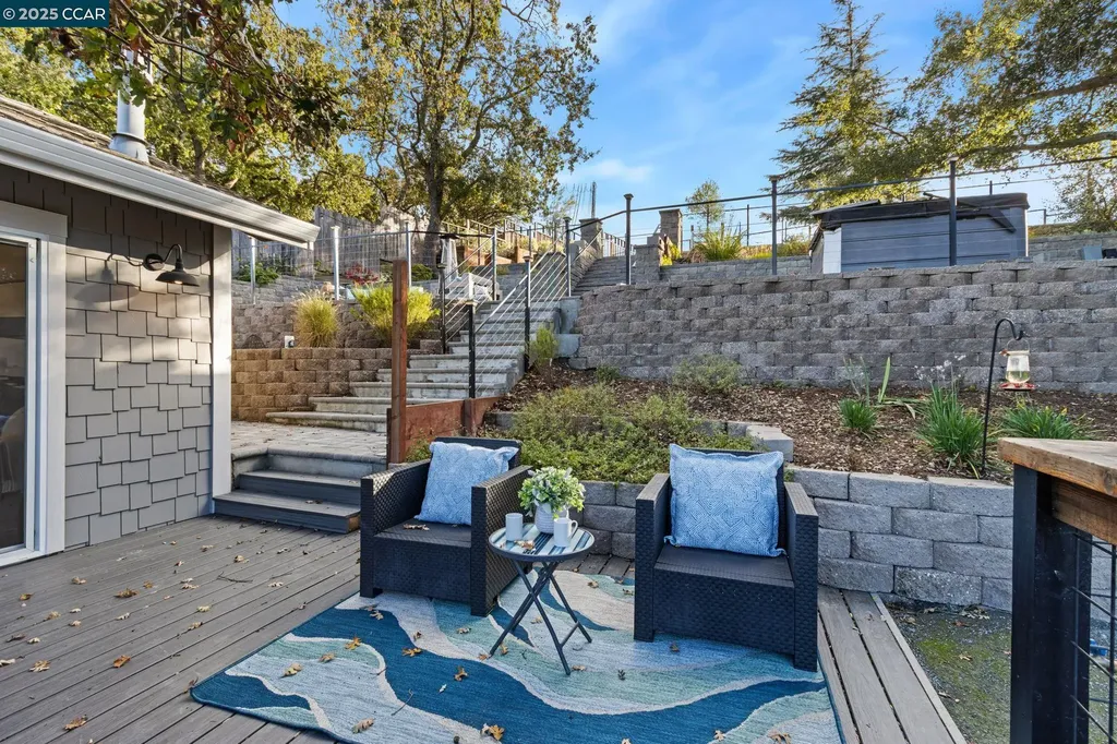 961 Oak View Circle Lafayette CA 94549