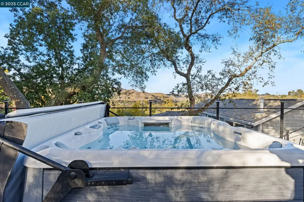 961 Oak View Circle Lafayette CA 94549