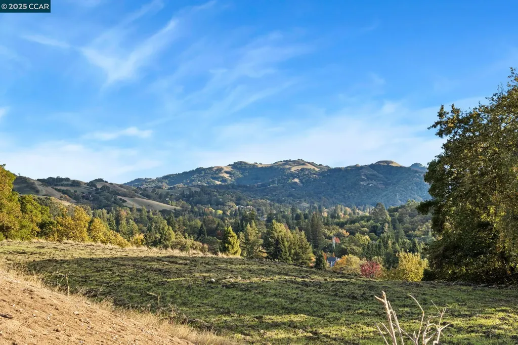 961 Oak View Circle Lafayette CA 94549