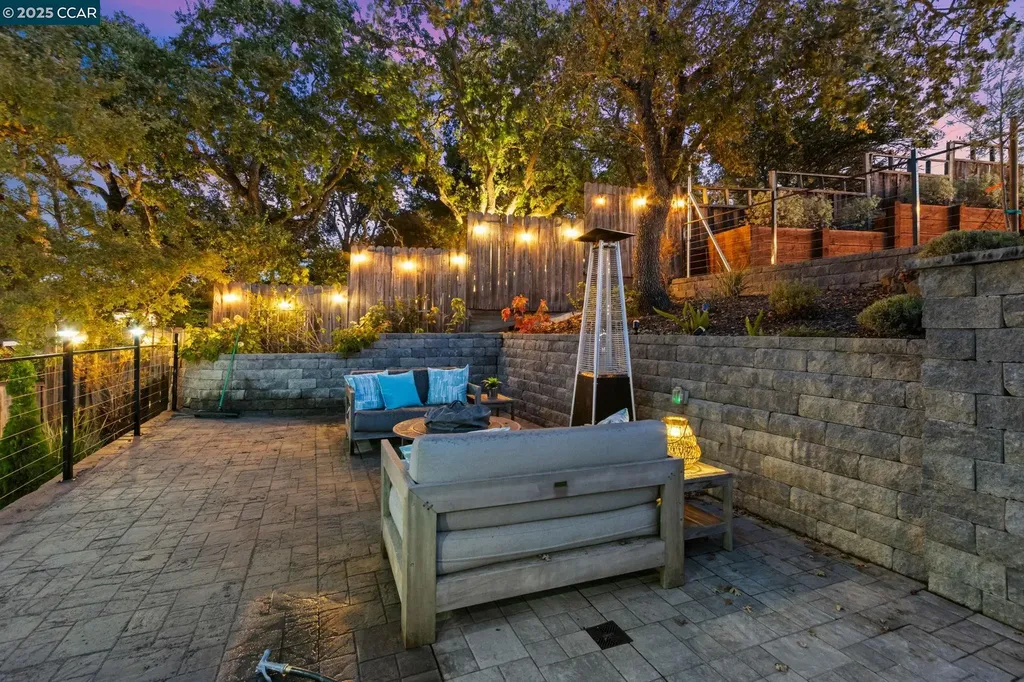 961 Oak View Circle Lafayette CA 94549