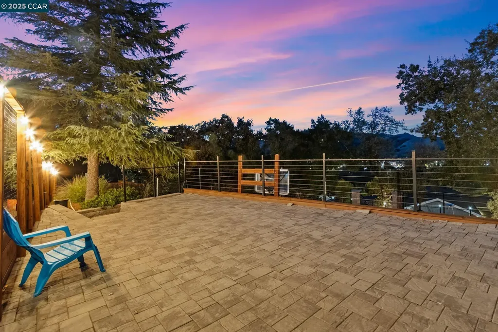 961 Oak View Circle Lafayette CA 94549