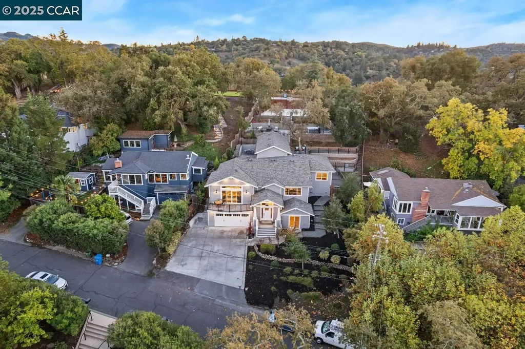 961 Oak View Circle Lafayette CA 94549