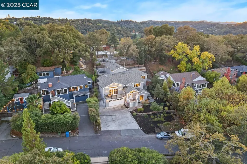 961 Oak View Circle Lafayette CA 94549