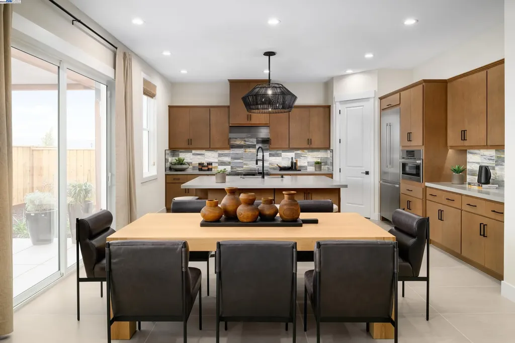 1580 Walsh Avenue Dublin CA 94568