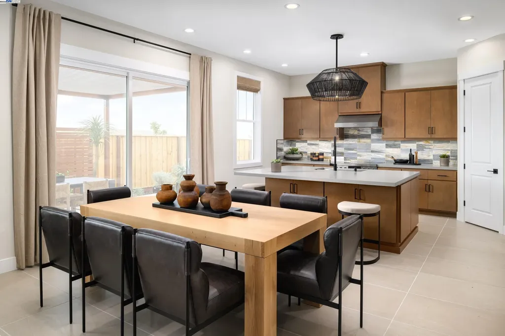 1580 Walsh Avenue Dublin CA 94568