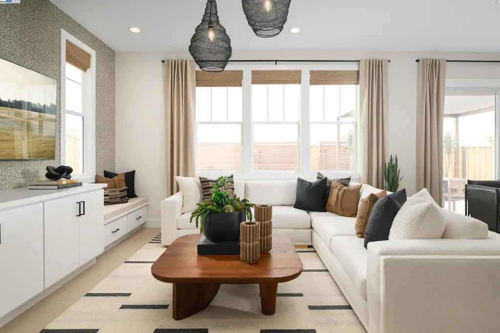 1580 Walsh Avenue Dublin CA 94568