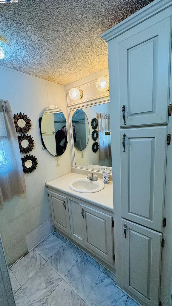 2399 14th San Leandro CA 94577